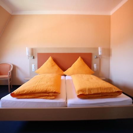 Hotel Linde Pfalz Silz  Екстер'єр фото